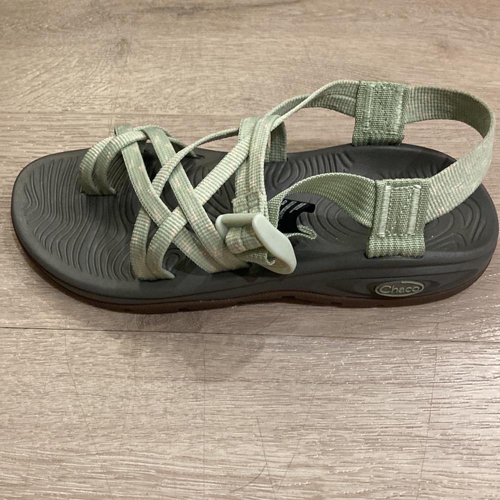 NWT Chaco Zvolv X2 Sandal Streamer Celadon - Picture 2 of 5